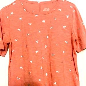 Banana republic t shirt size small . Peach color